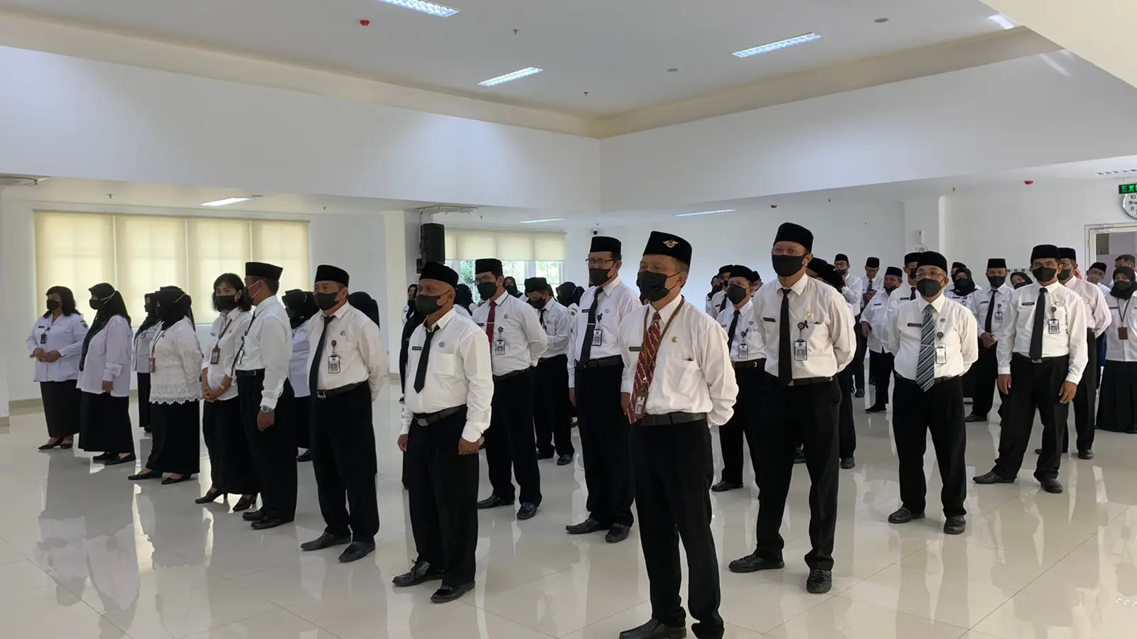 Puluhan Kepala TK, SD dan SMP di Kota Malang pada saat dikukuhkan