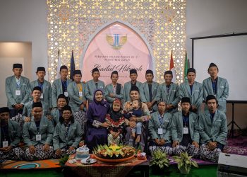 Acara ulang tahun ke-11 Pesantren Luhur Baitul Hikmah, Kepanjen, Kabupaten Malang.