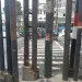 Keberadaan tiang listrik dan provider yang menutup akses zebra cross di Jalan Jenderal Basuki Rachmat, Kota Malang.