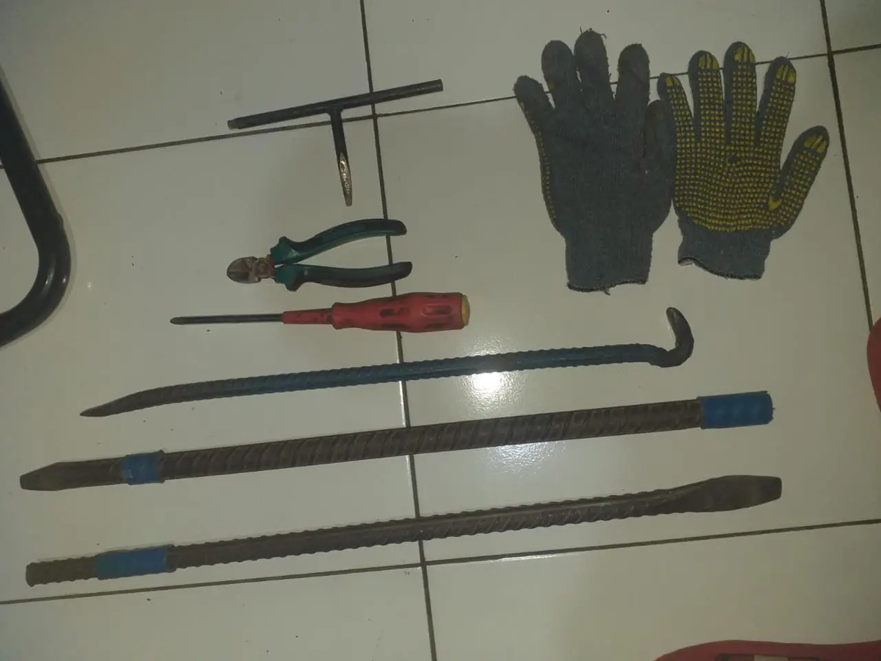 Beberapa barang bukti yang berhasil diamankan petugas.