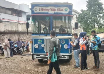 Bus Macito atau transportasi wisata gratis di Kota Malang.