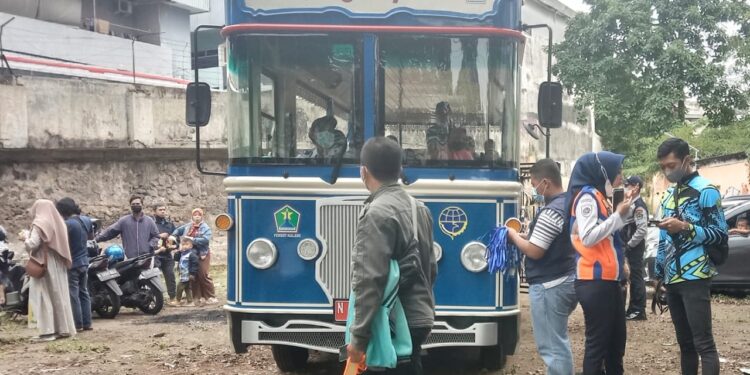 Bus Macito atau transportasi wisata gratis di Kota Malang.