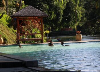 Kolam renang anak-anak di lokasi wisata Getong Mas Wajak, Kabupaten Malang.