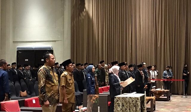 Wali Kota Malang, Sutiaji (depan dua dari kiri) saat menghadiri pelantikan PPS.