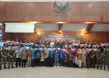 Ketua STIE Malangkucecwara ABM, Drs Bunyamin melepaskan 60 peserta pertukaran mahasiswa program MBKM.