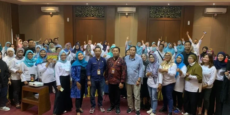 Keseruan pelaku UMKM perempuan ikuti serangkaian program WEDA yang diinisiasi Komunitas Averroes.