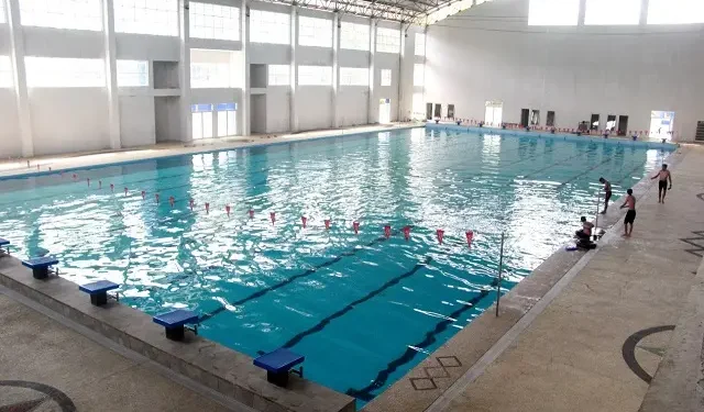 Kolam renang utama Kanjuruhan yang berada di dalam gedung sudah di resmikan sejak 2019 yang sebelumnya di tutup untuk umum, kini mulai dibuka untuk umum, Jumat (13/1/2023).