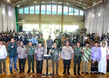 Gus Dur Bapak Tionghoa