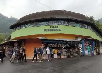 Pasar Wisata Songgoriti