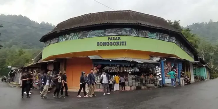 Pasar Wisata Songgoriti