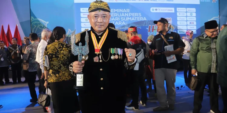 Bupati Malang Sanusi saat menerima penghargaan Abyakta Anugerah Kebudayaan 2023.