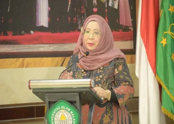 Dekan FEB Unisma, Nur Diana SE MSi.