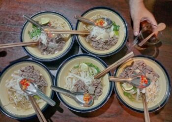 Kuliner khas Vietnam yang ada di sudut Kota Malang.