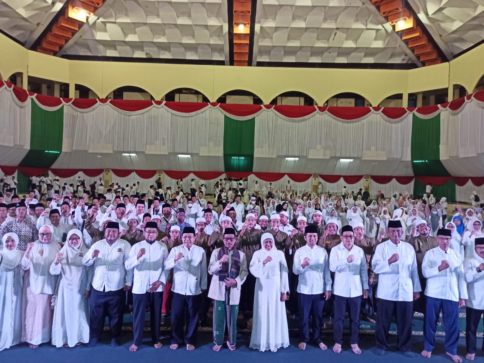 Sinergi Forkopimda Jatim bersama warga Surabaya dan Rektor UIN Malang dalam Malam Peringatan Isra’ Mi’raj Pemprov Jatim