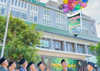 Pelepasan balon menandai dibukanya rangkaian Dies Natalies Unisma ke-42.