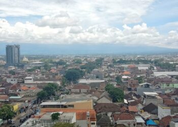 Ilustrasi pemukiman di Kota Malang.