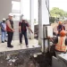 Pj Wali Kota Batu, Aries Agung Paewai, saat berkunjung ke Pasar Induk Among Tani, Senin (23/1/2023). Saat ini, progresnya masih di angka 85 persen. Sisa waktu sesuai target tersisa 4 bulan atau 122 hari.