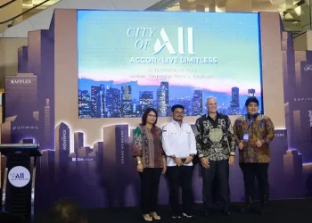 Kiri-kanan: Head of Credit Card, Merchant & Personal Financing Business CIMB Niaga, Trisna L. M. Siahaan, Menteri Pertanian, Syahrul Yasin Limpo, CEO Accor Southeast Asia, Japan and South Korea, Garth Simmons, and Senior Vice President Operations & Government Relations, Accor Indonesia&Malaysia, Adi Satria.