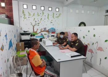 berkas kasus pembunuhan PSK villa songgoriti