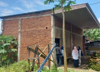 Bangunan ruang kelas SD dibangun wali murid