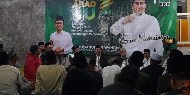 Kegiatan pengajian dan doa bersama dalam memperingati 1 Abad NU di Kota Malang.