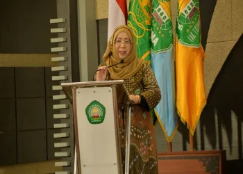 Dekan FEB Unisma, Nur Diana SE MSi.
