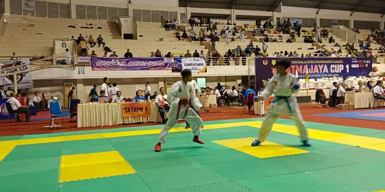 Suasana pertandingan siswa SMKN 1 Turen dalam Atmajaya Cup I.