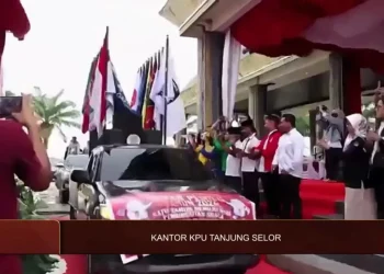 Peluncuran kirab bendera dari Kantor KPU Tanjung Selor, Kalimantan Utara.