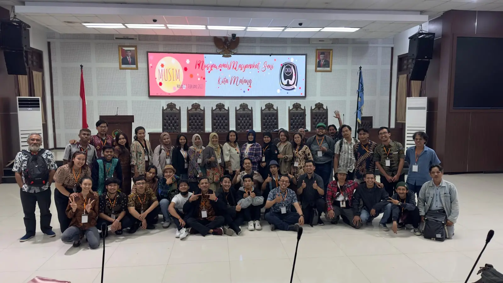 Foto bersama pengurus DKM dan panitia MUSIM.