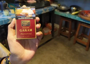 Ilustrasi logo rokok dengan merk dagang Gudang Garam.