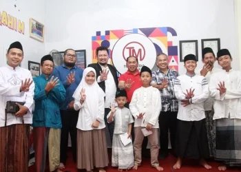 Tugu Media Group memberikan santunan untuk anak yatim di hari jadinya yang ke-4.