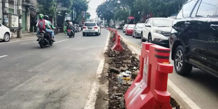 median jalan