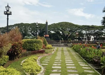 Alun alun Tugu Kota Malang yang bakal direvitalisasi.