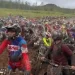 Tampak ratusan rider tergabung dalam komunitas motor trail tengah terjebak di hamparan tanah berlumpur yang merupakan habitat bunga edelweis endemik Ranca Upas, Ciwidey, Bandung.