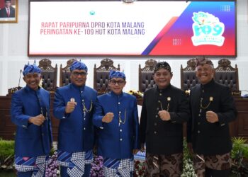 Wali Kota Malang dan Wakil Wali Kota Malang menghadiri Rapat Paripurna Peringatan HUT Kota Malang ke-109 (31/03/2023).