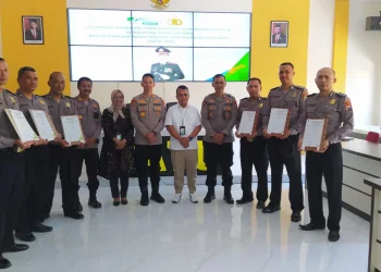 BPJS Ketenagakerjaan Malang dan Polres Batu resmi berkolaborasi dalam memperluas cakupan jaminan sosial terhadap pekerja rentan lewat jalinan MoU yang ditandatangani pada Rabu (15/3/2023).