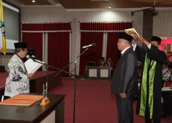 Pengambilan sumpah Dr Sudi Dul Aji MSi sebagai rektor baru Unikama.