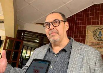Ketua STIE Malangkucecwara, Dra Bunyamin MM PhD.