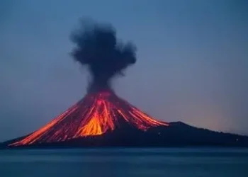 Letuasan gunung krakatau