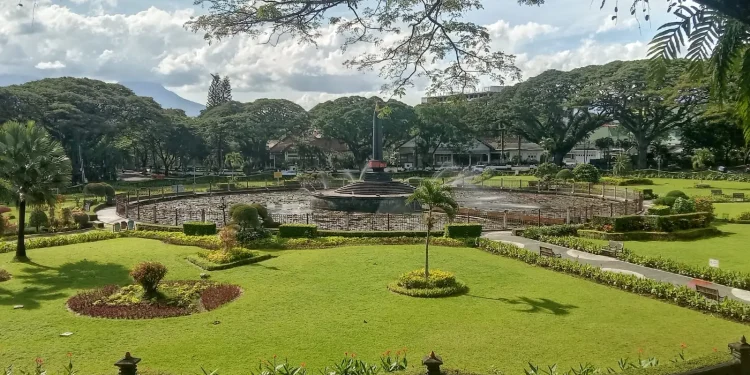 Alun Alun Tugu Kota Malang
