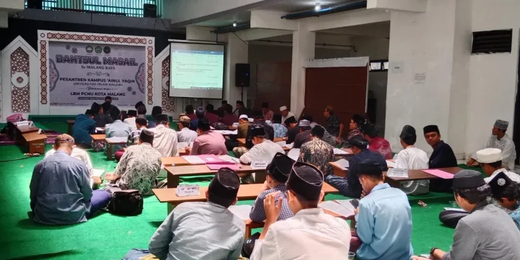 UNISMA dan LBMNU gelar bahsulmasail