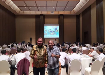 Pakar Komunikasi di Optik Internasional