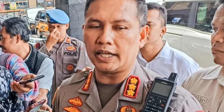 Perang sarung