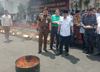 Wali Kota hadiri pemusnahan barang bukti hasil operasi pekat 2023