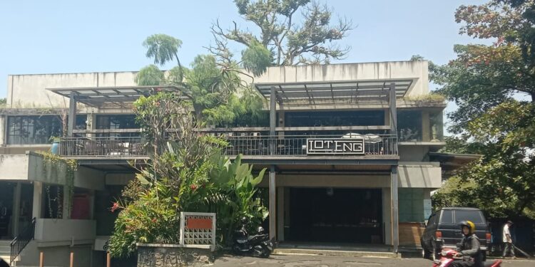 Loteng Teppanyaki Bar, Kota Malang yang menjadi lokasi keributan penyanyi Ardhito Pramono.