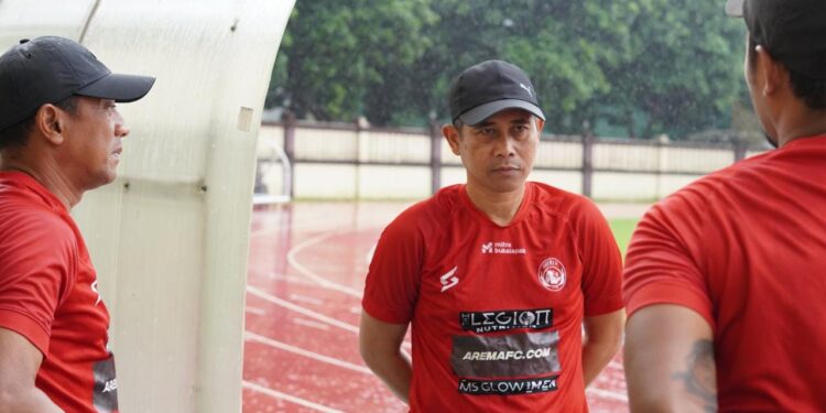 Joko Susilo yang kembali ditunjuk sebagai Pelatih Arema FC.