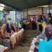 Bupati Malang berfoto bersama pengurus dan nasabah bank sampah Kavterin.