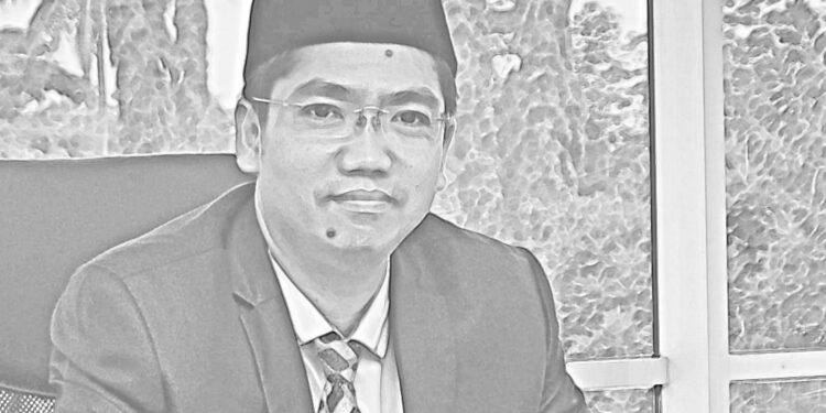 Dr KH Abdurrahman SHI MPd, Direktur Pascasarjana IAI Al-Qolam Malang dan Ketua ICMI Orda Kabupaten Malang.