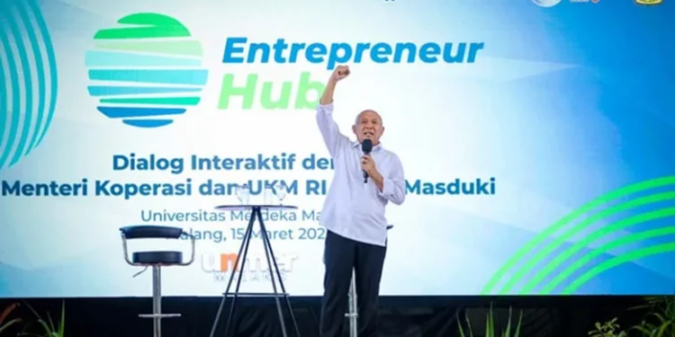 Menkop UKM Teten Masduki soal bisnis pakaian bekas import pukul UMKM Lokal