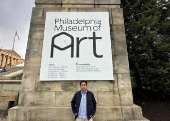Ach Dhofir Zuhry berada di Philadelphia Museum of Art.